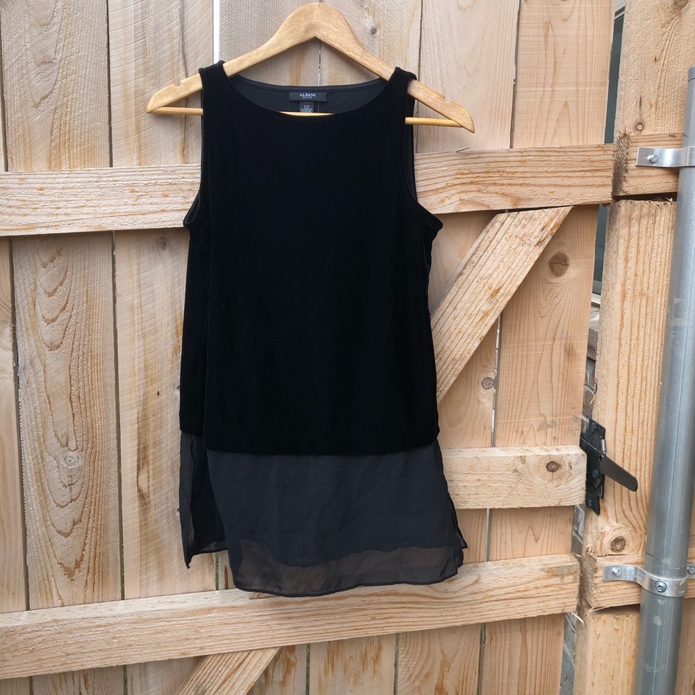 ⭐️ Host Pick Alfani Petite Velvet Layered Tank Top